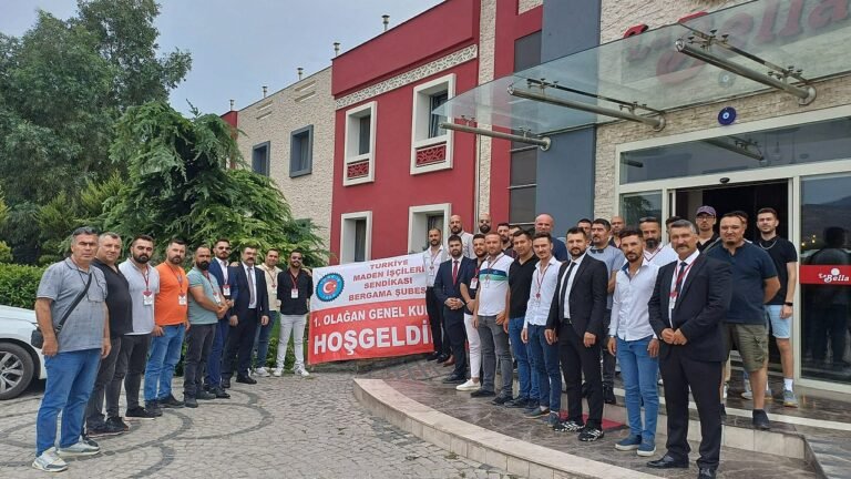 rahim-yalcin-ferdi-kilinc-i-baskan-olarak-kutladi-ilk-genel-kurul-yapildi-7033
