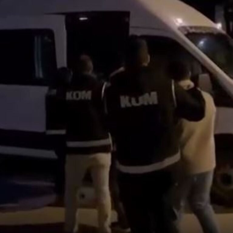 Balıkesir'de tefecilik operasyonu: 6 gözaltı