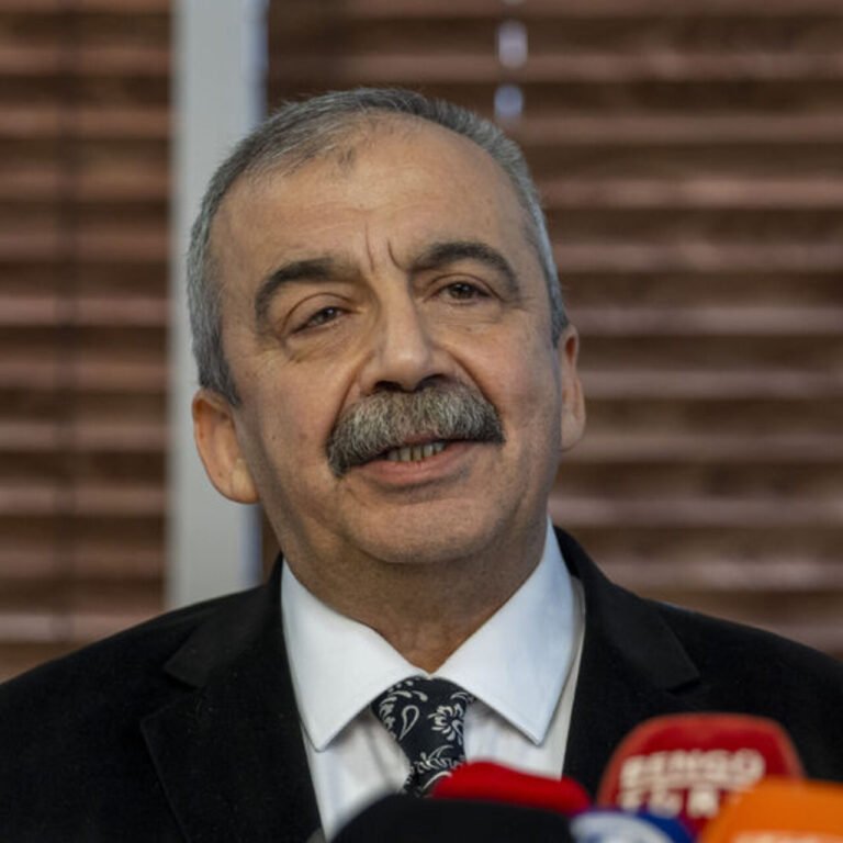 "Barışın üç anahtarı var"