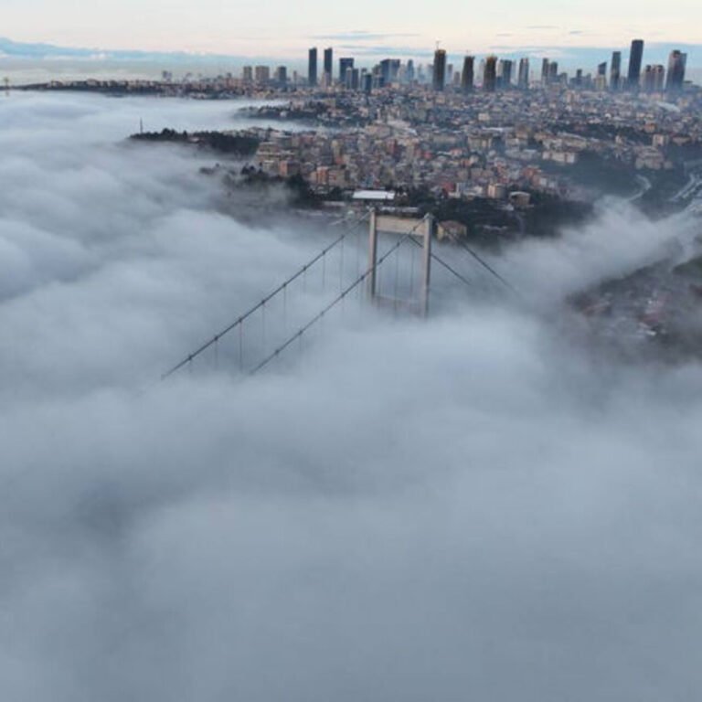 İstanbul'da yoğun sis