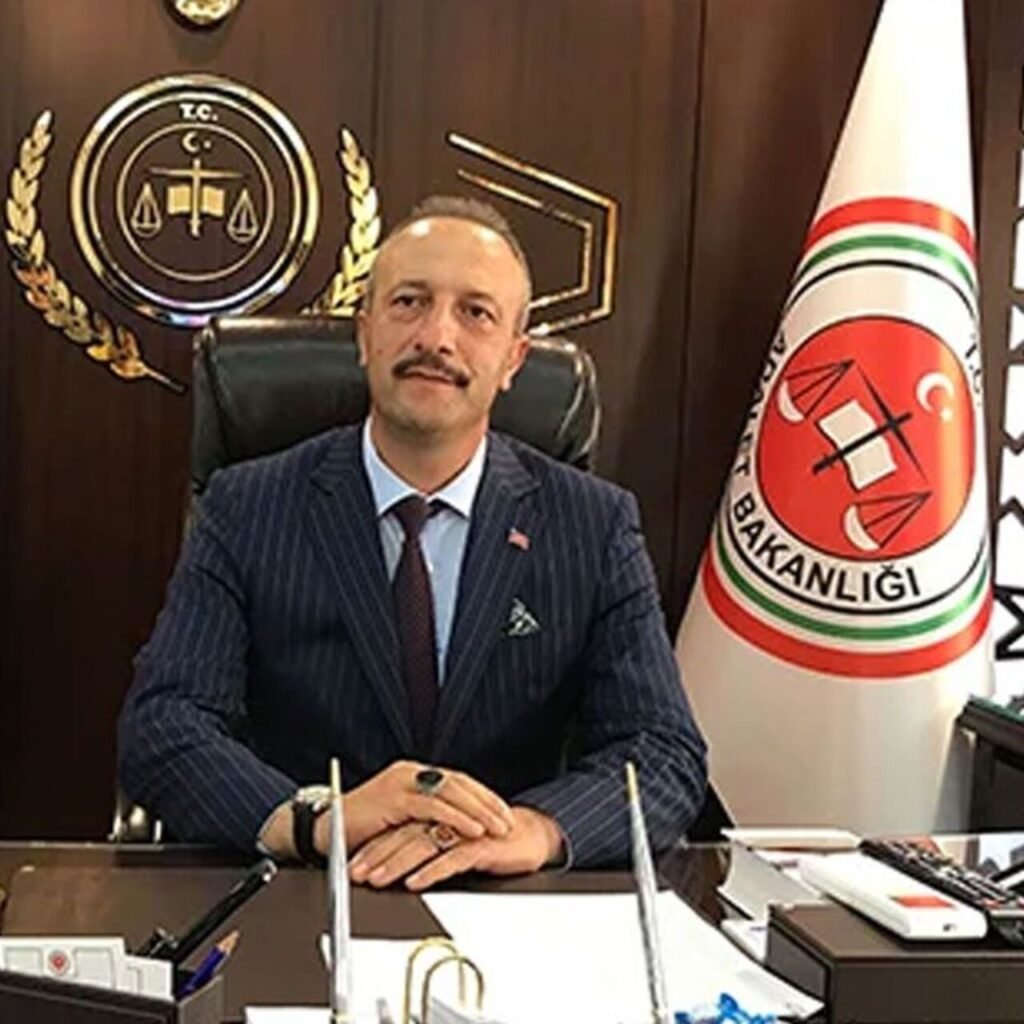 Yargıtay üyesine kumpasa ceza