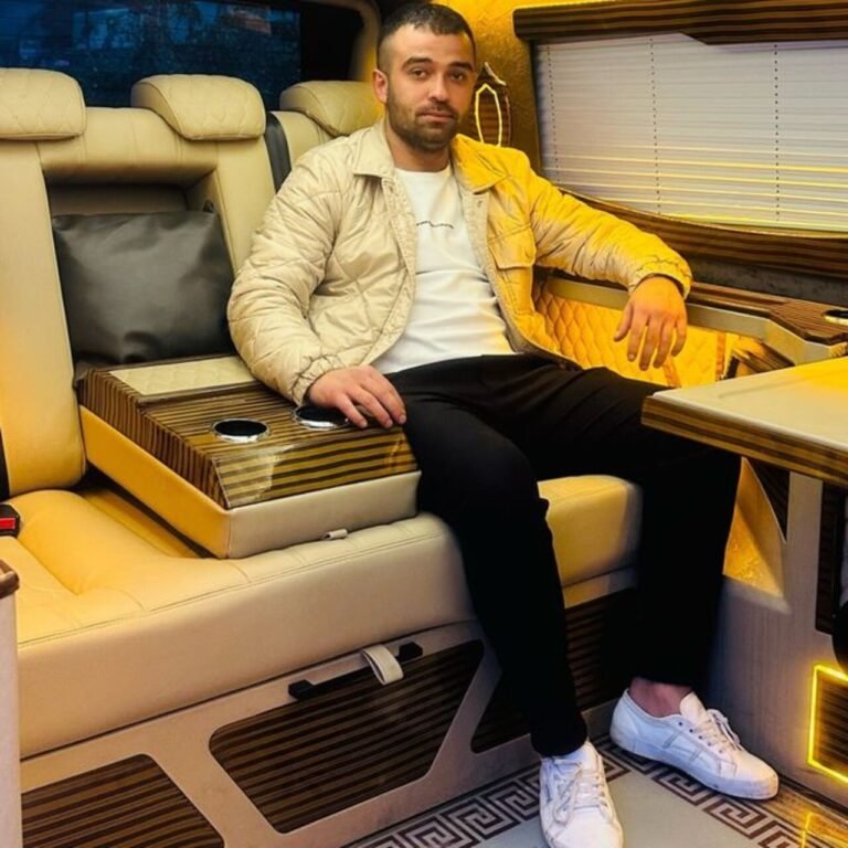 Abdullah 24 yaşındaydı... Belinden silahını çıkardı..