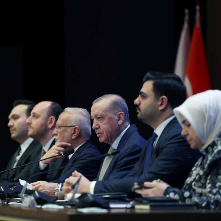 AK Parti MKYK'da ne konuşuldu?