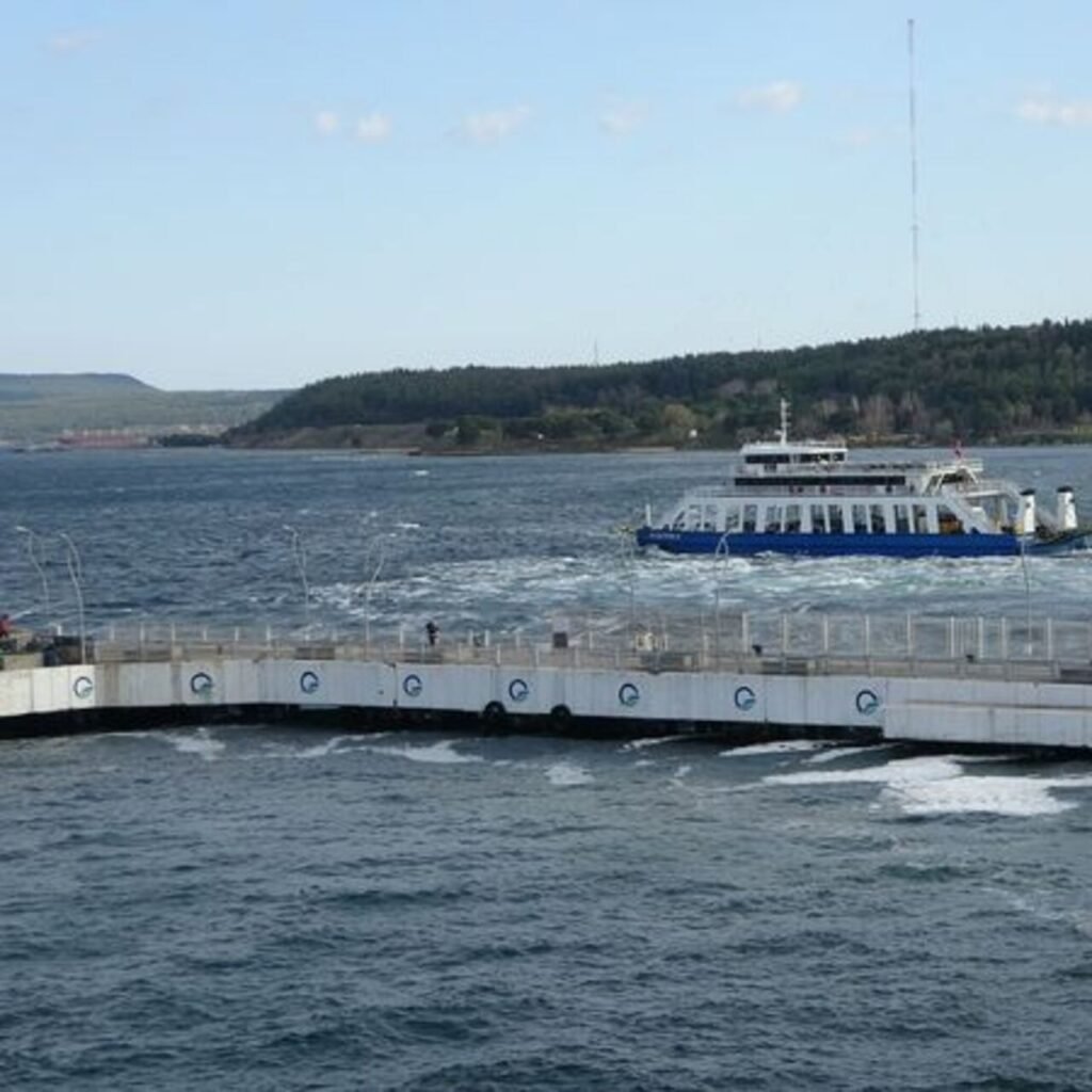Çanakkale'de feribot seferleri iptali