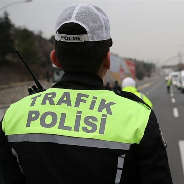 İstanbul'da bazı yollar trafiğe kapatıldı