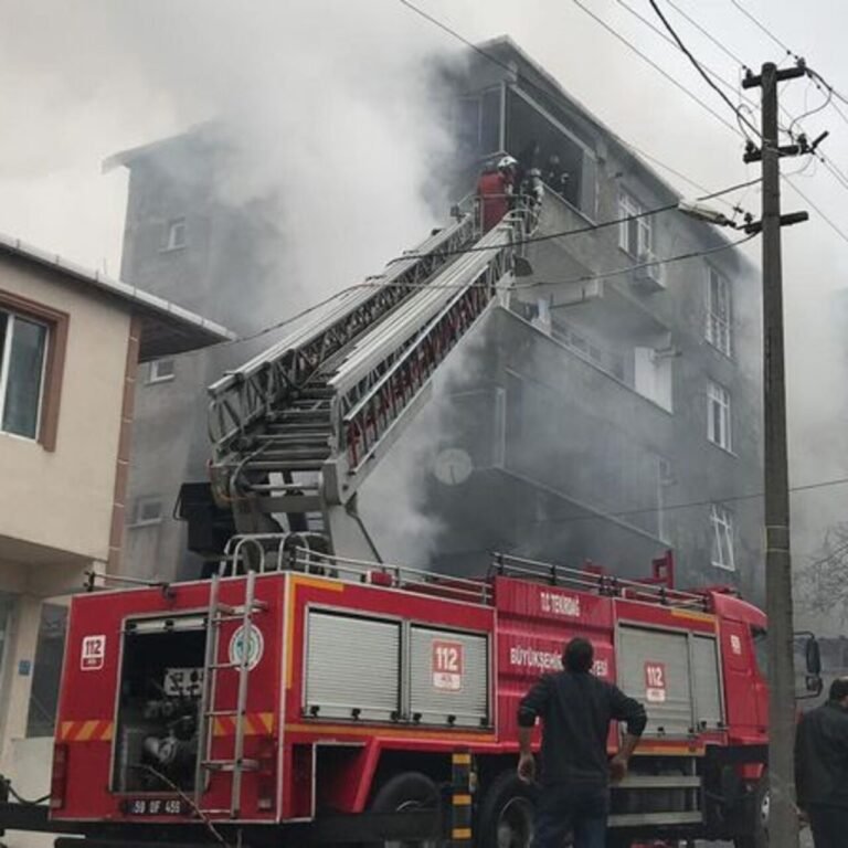 Tekirdağ'da 4 katlı binada patlama!
