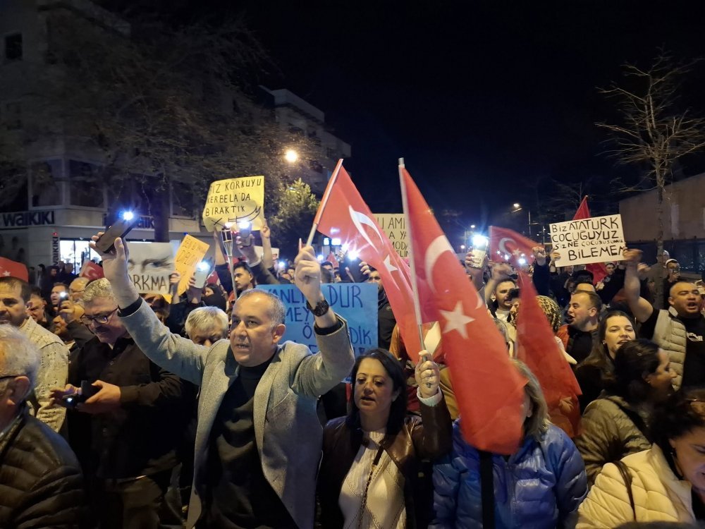 Bergama'da İmamoğlu için büyük yürüyüş