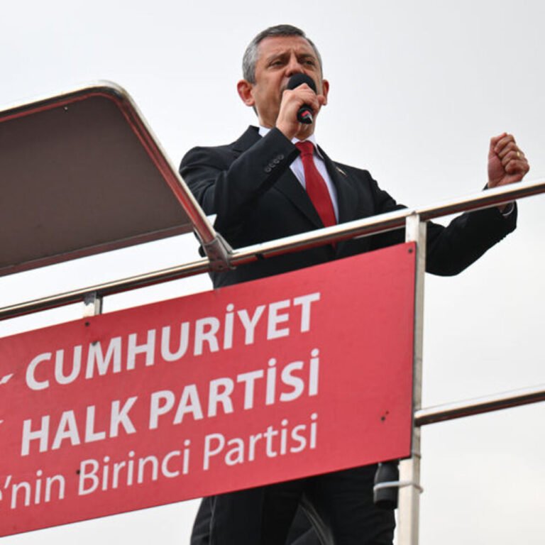 CHP lideri Özel'den İBB operasyonuna tepki
