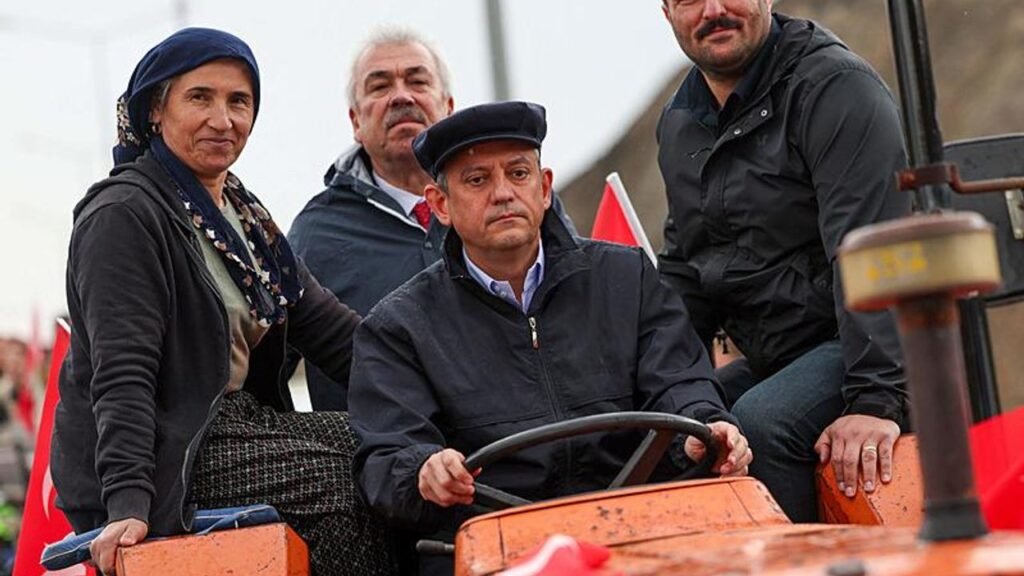 CHP'nin Yozgat mitingindeki çiftçilerden flaş tepki: "Traktörler devlet desteğinin eseri"