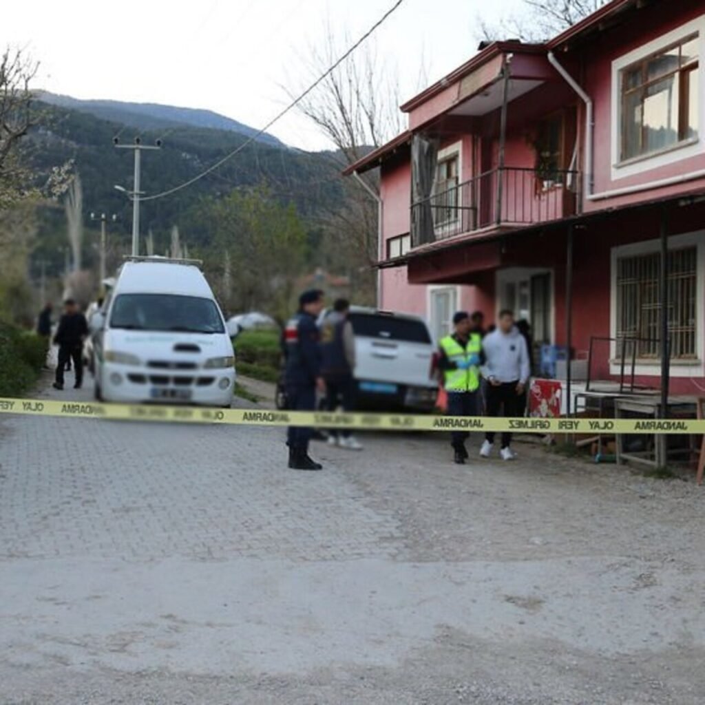 Denizli'de miras kavgası kanlı bitti: 2 ölü
