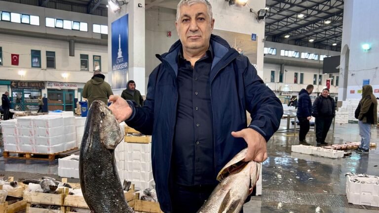 Ege'de av sezonu verimli geçiyor: Balıkçılar için son tarih 15 Nisan