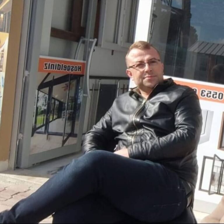 Husumetlisi hedef ayırmadı! Baba öldü kızı yaralı!