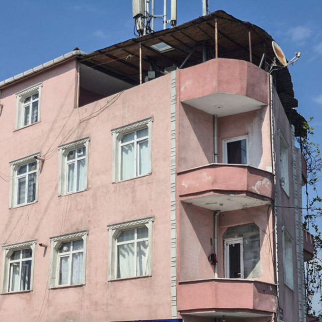 İstanbul'da 437 az hasarlı bina tespit edildi