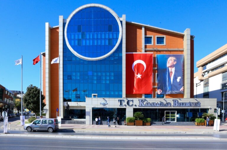 Karabağlar Belediyesi'nden İklim Değişikliğiyle Mücadelede Uluslararası Adım