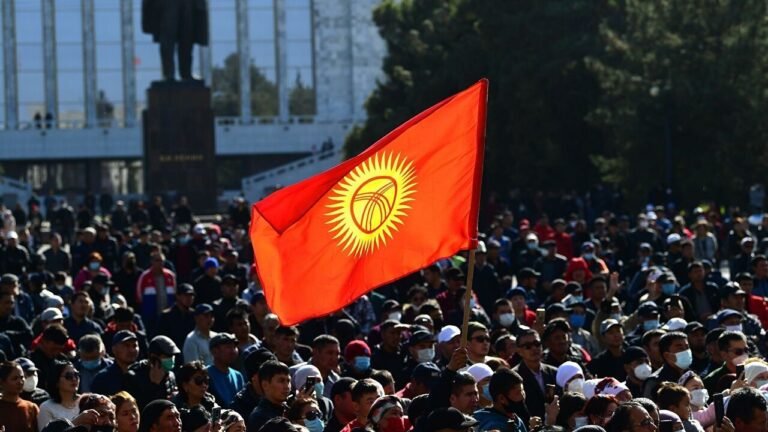 Kardeş ülkemizde darbe girişimi: BAE bağlantılı grup yönetimi ele geçirmeye çalıştı!