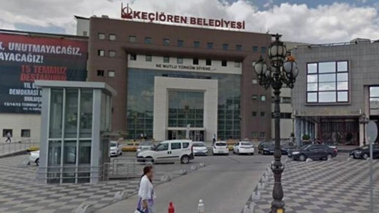 Keçiören Belediyesi’nden gençlere sanat yolculuğunda destek
