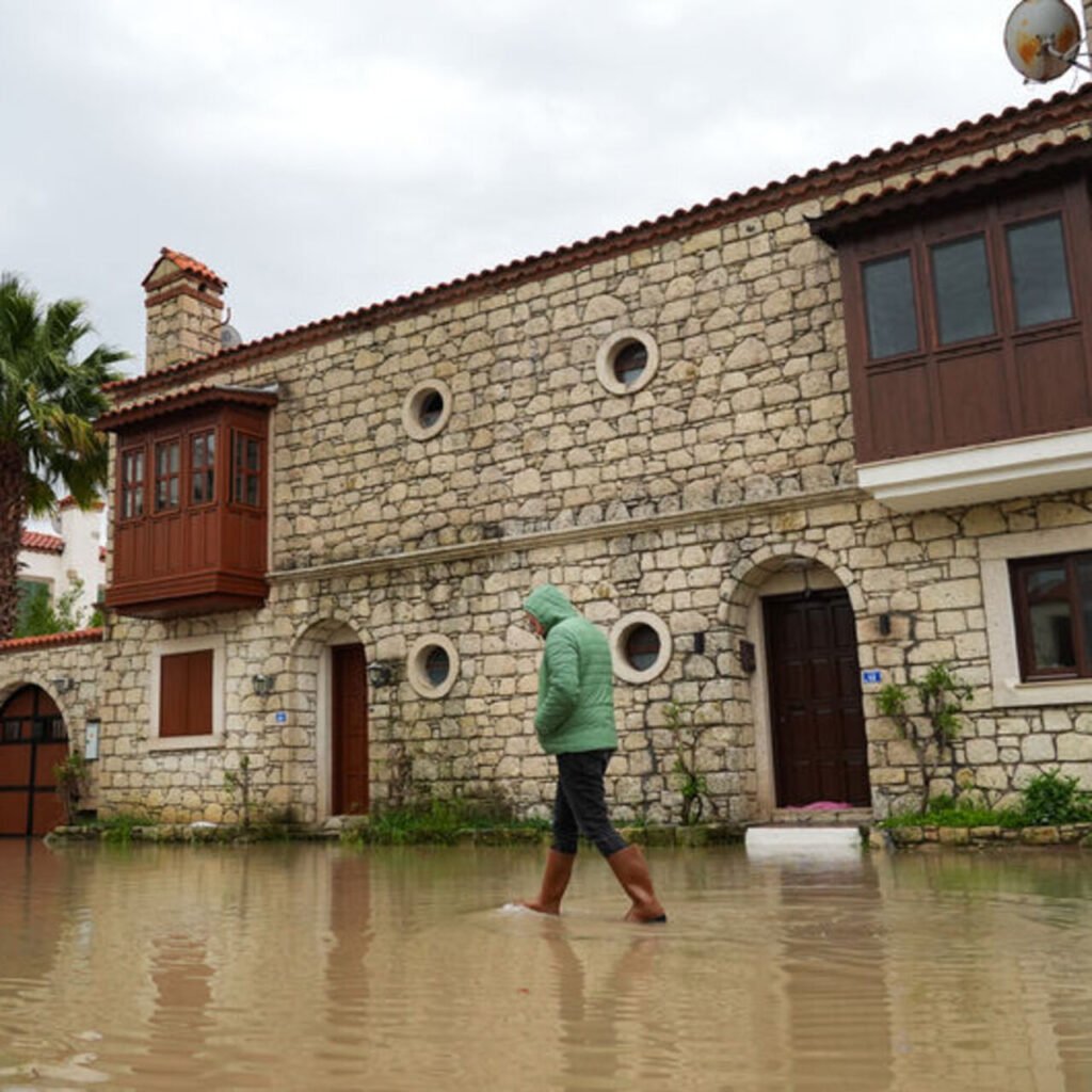 Kuvvetli sağanak yağmur uyarısı!