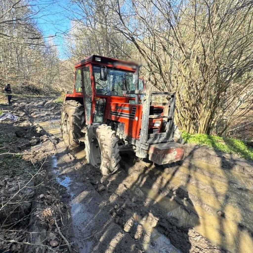 Traktörden düşen orman işçisi öldü