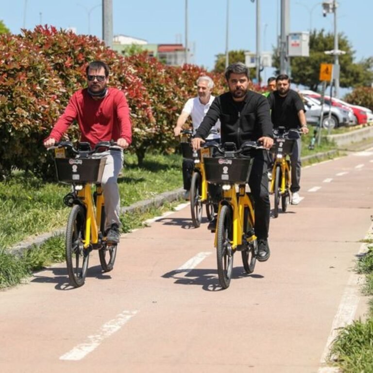 Atakum'da pedal destekli elektrikli bisiklet hizmeti