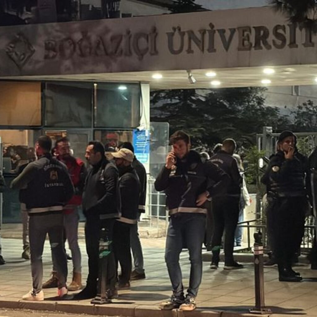Boğaziçi'ndeki protestoda 15 kişiye tutuklama istendi