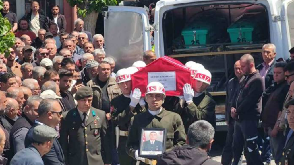 Manisa şehidini son yolculuğuna uğurladı