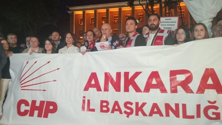 CHP Ankara'dan seslendi: Kendilerinden olmayan gazetecilerden korkuyorlar!
