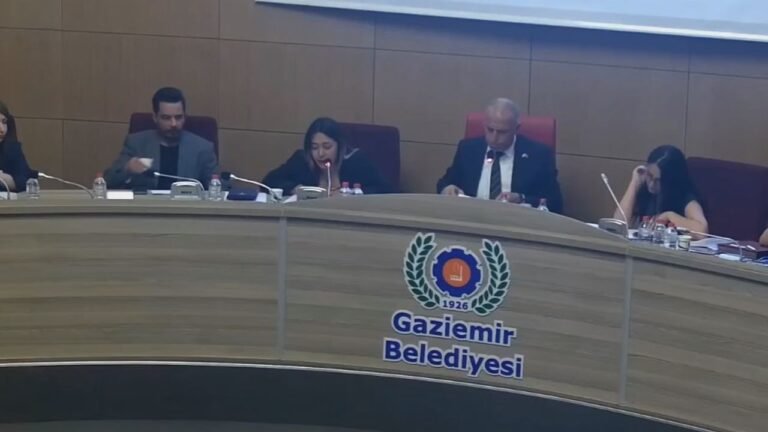 İzmir Gaziemir'de vaatler masada: Mecliste hesaplaşma zamanı!