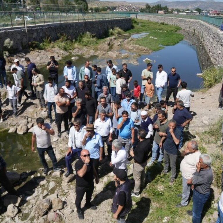 Melendiz'e karışan kanalizasyon tepkisi