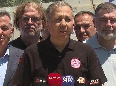 Bakan Yerlikaya yangınlarla ilgili son durumu paylaştı