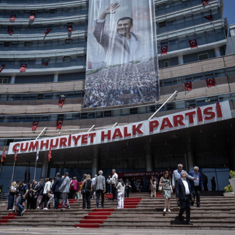 CHP'den susma kararı: Kurultay konuşulmayacak
