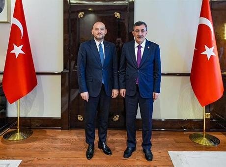 Cumhurbaşkanı Yardımcısı Cevdet Yılmaz MÜSİAD yönetimini kabul etti