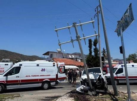 Fethiye'de feci kaza! Çok sayıda yaralı var