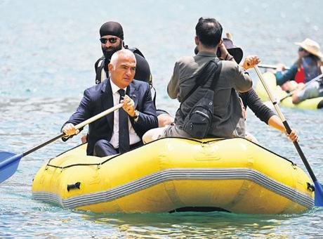‘Hakkari artık terörle değil, turizmle anılıyor’