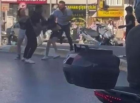 Yer: Esenyurt! Motosikletli kadınlara dehşeti yaşattılar