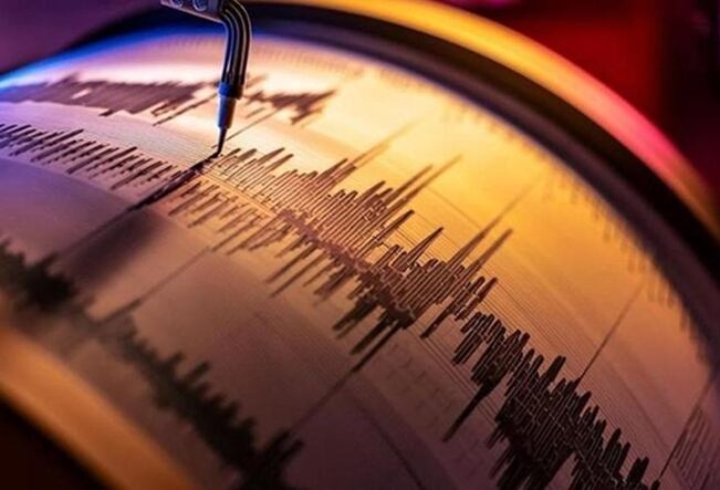 Balıkesir'de korkutan deprem! Çevre illerde de hissedildi