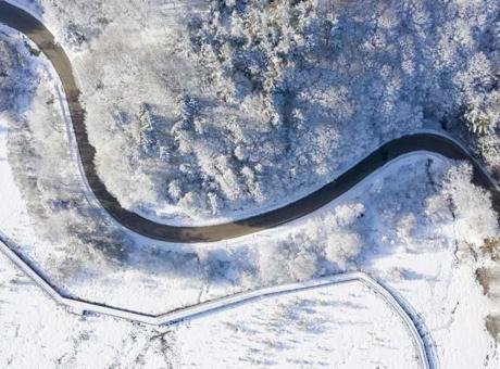 Kar bir anda bastırdı! Bolu ve Düzce’de yüksek kesimlerde görsel şölen